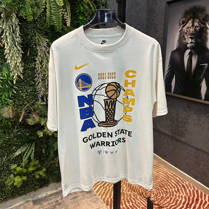 𝐎𝐯𝐞𝐫𝐬𝐢𝐳𝐞𝐝 𝐒𝐮𝐞𝐝𝐢𝐧𝐞 𝐏𝐫𝐨
