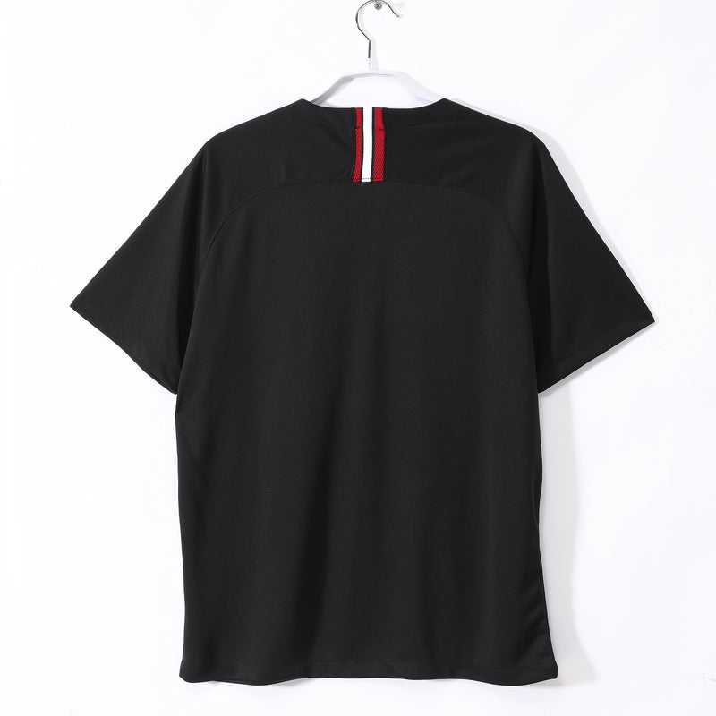 𝗖𝗮𝗺𝗶𝘀𝗮 𝗥𝗲𝘁𝗿𝗼̂ 𝗣𝗮𝗿𝗶𝘀  𝟮𝟬𝟭𝟴/𝟭𝟵