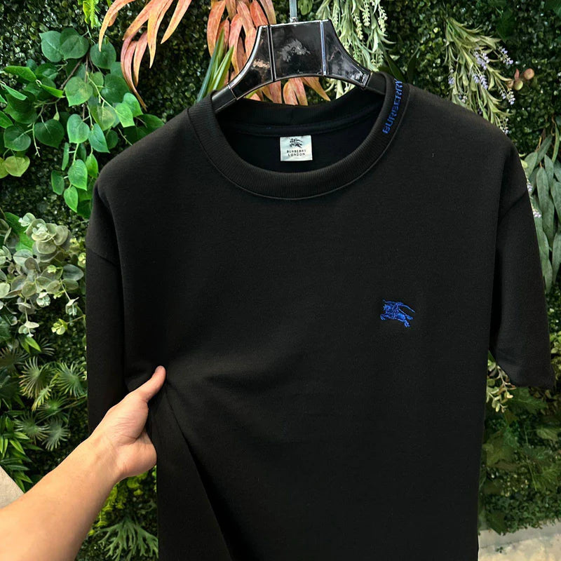 𝑶𝑽𝑬𝑹𝑺𝑰𝒁𝑬𝑫 𝑺𝑼𝑬𝑫𝑰𝑵𝑬 𝑷𝑹𝑶