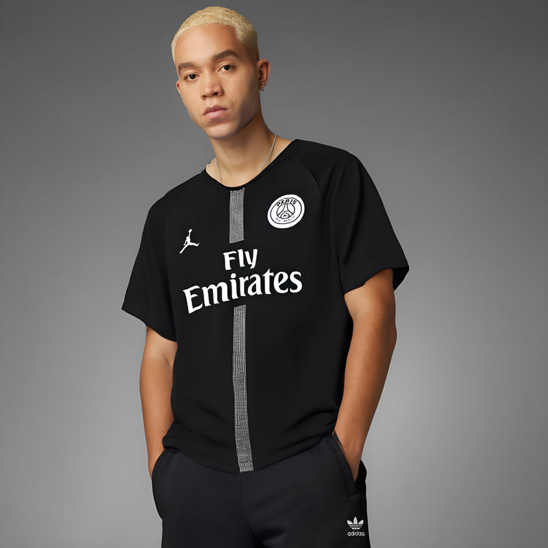 𝗖𝗮𝗺𝗶𝘀𝗮 𝗥𝗲𝘁𝗿𝗼̂ 𝗣𝗮𝗿𝗶𝘀  𝟮𝟬𝟭𝟴/𝟭𝟵