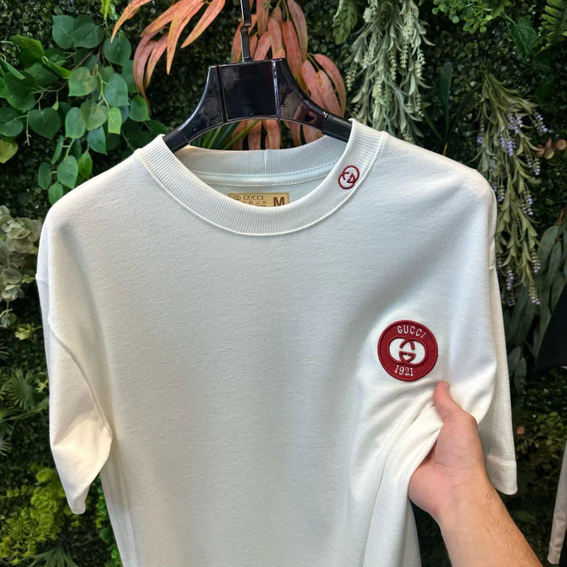 𝑶𝑽𝑬𝑹𝑺𝑰𝒁𝑬𝑫 𝑺𝑼𝑬𝑫𝑰𝑵𝑬 𝑷𝑹𝑶