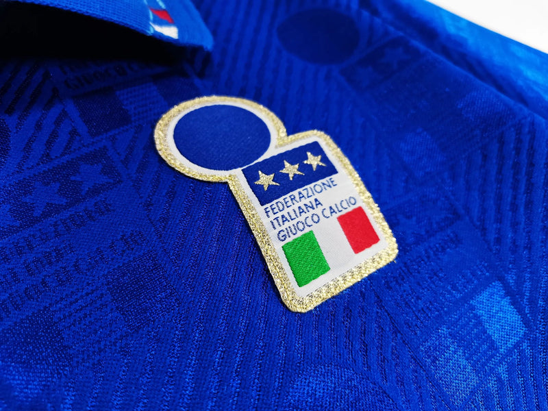 𝗖𝗮𝗺𝗶𝘀𝗮 𝗥𝗲𝘁𝗿𝗼̂ 𝙄𝙩𝙖́𝙡𝙞𝙖 |𝟭𝟵𝟵𝟰