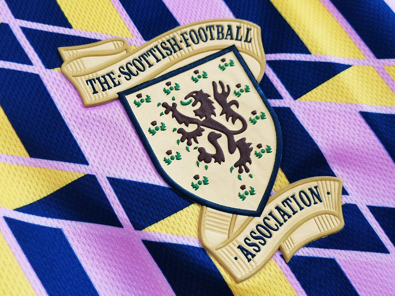 𝗖𝗮𝗺𝗶𝘀𝗮 𝗥𝗲𝘁𝗿𝗼̂ 𝙀𝙨𝙘𝙤́𝙘𝙞𝙖 |𝟭𝟵𝟴𝟴/𝟴𝟵